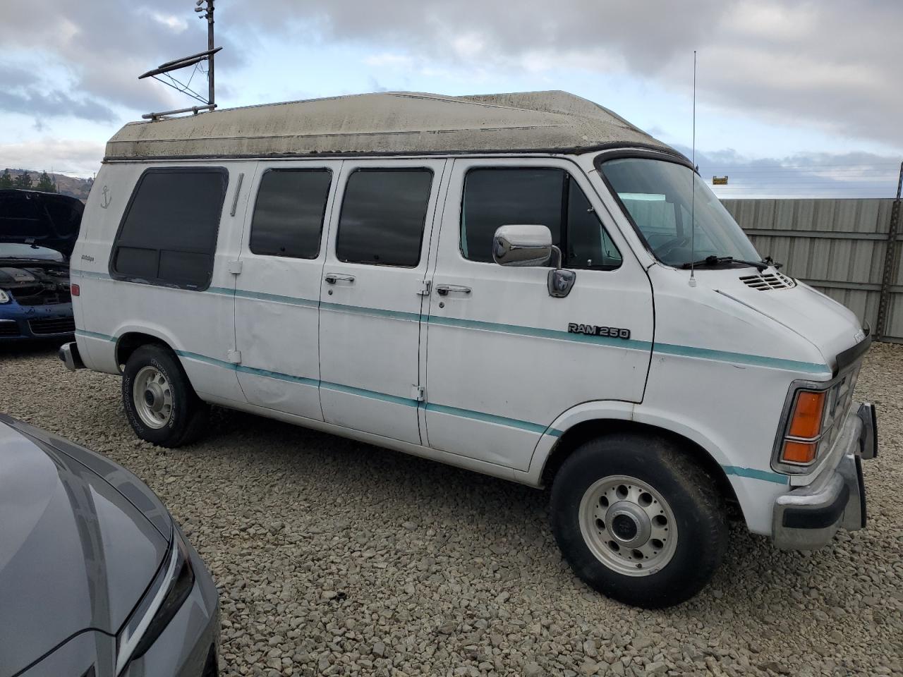 Lot #3304812650 1992 DODGE RAM VAN B2