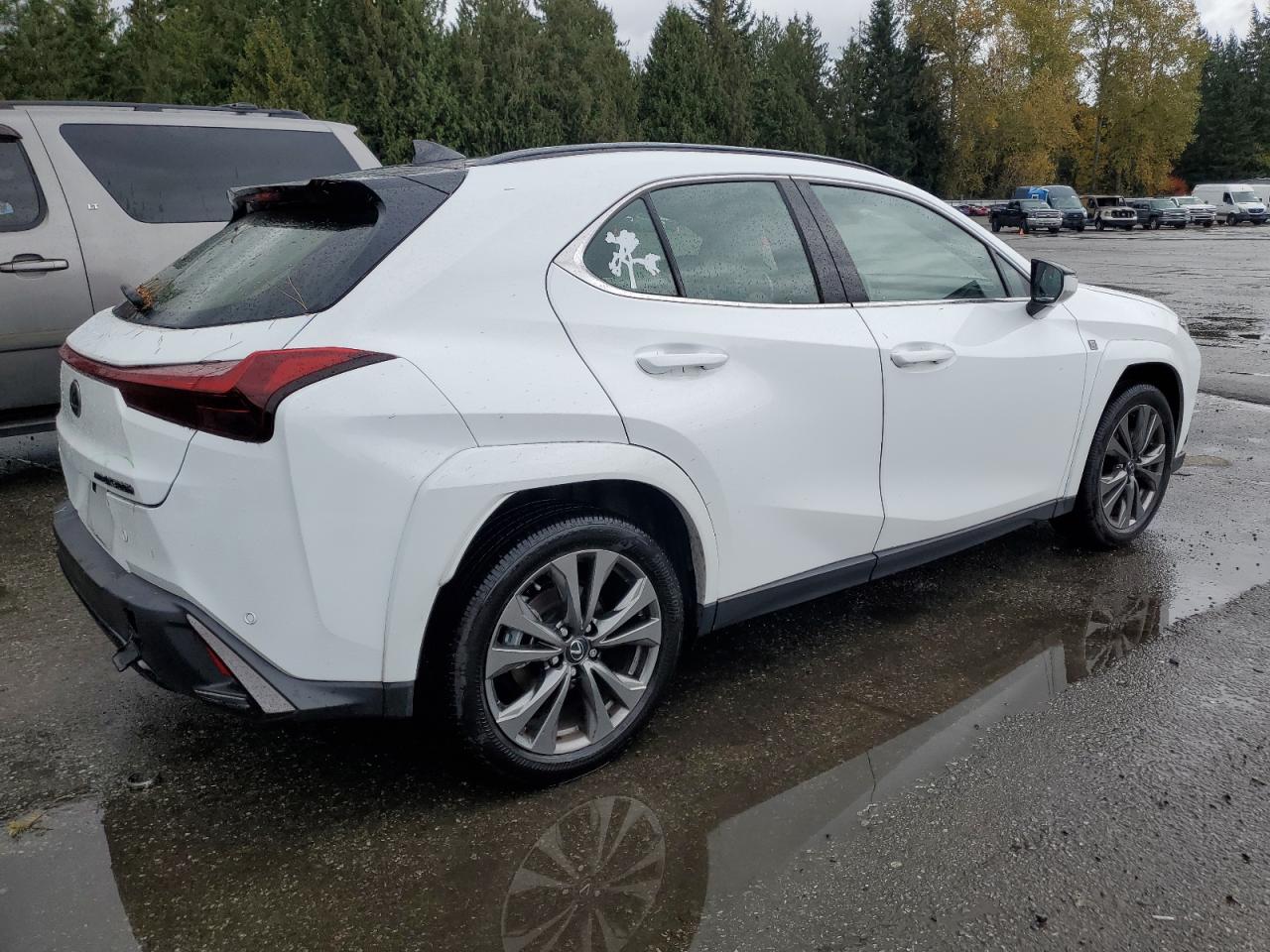 LEXUS UX 300H BASE