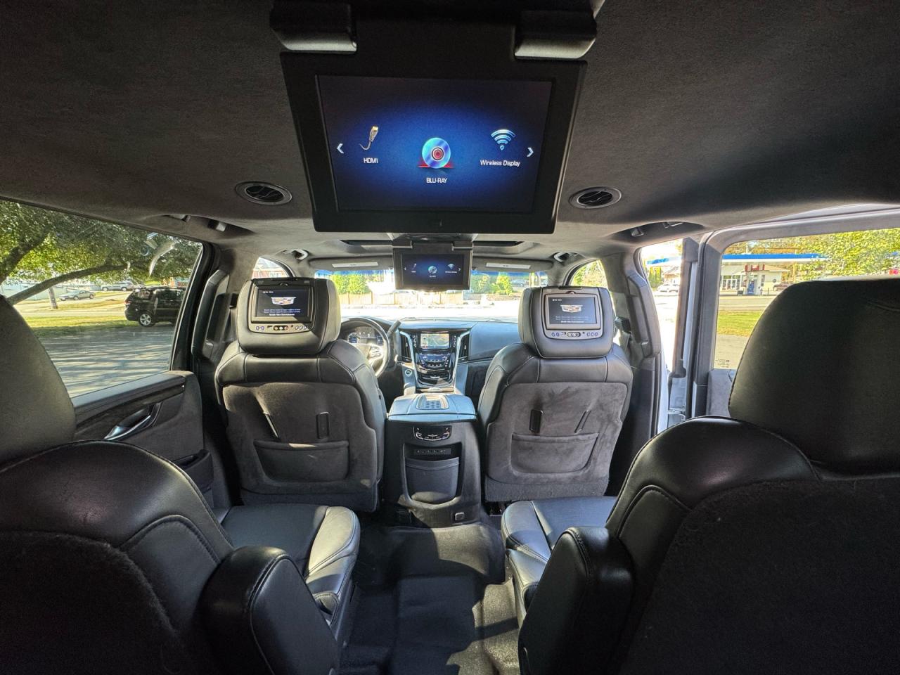 CADILLAC ESCALADE ESV PLATINUM