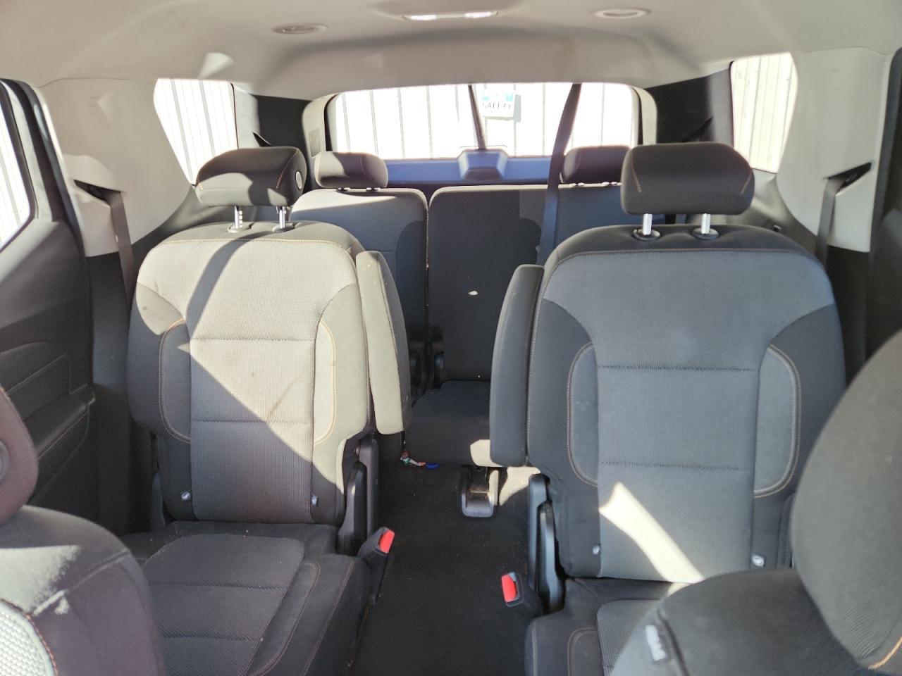 CHEVROLET TRAVERSE LT