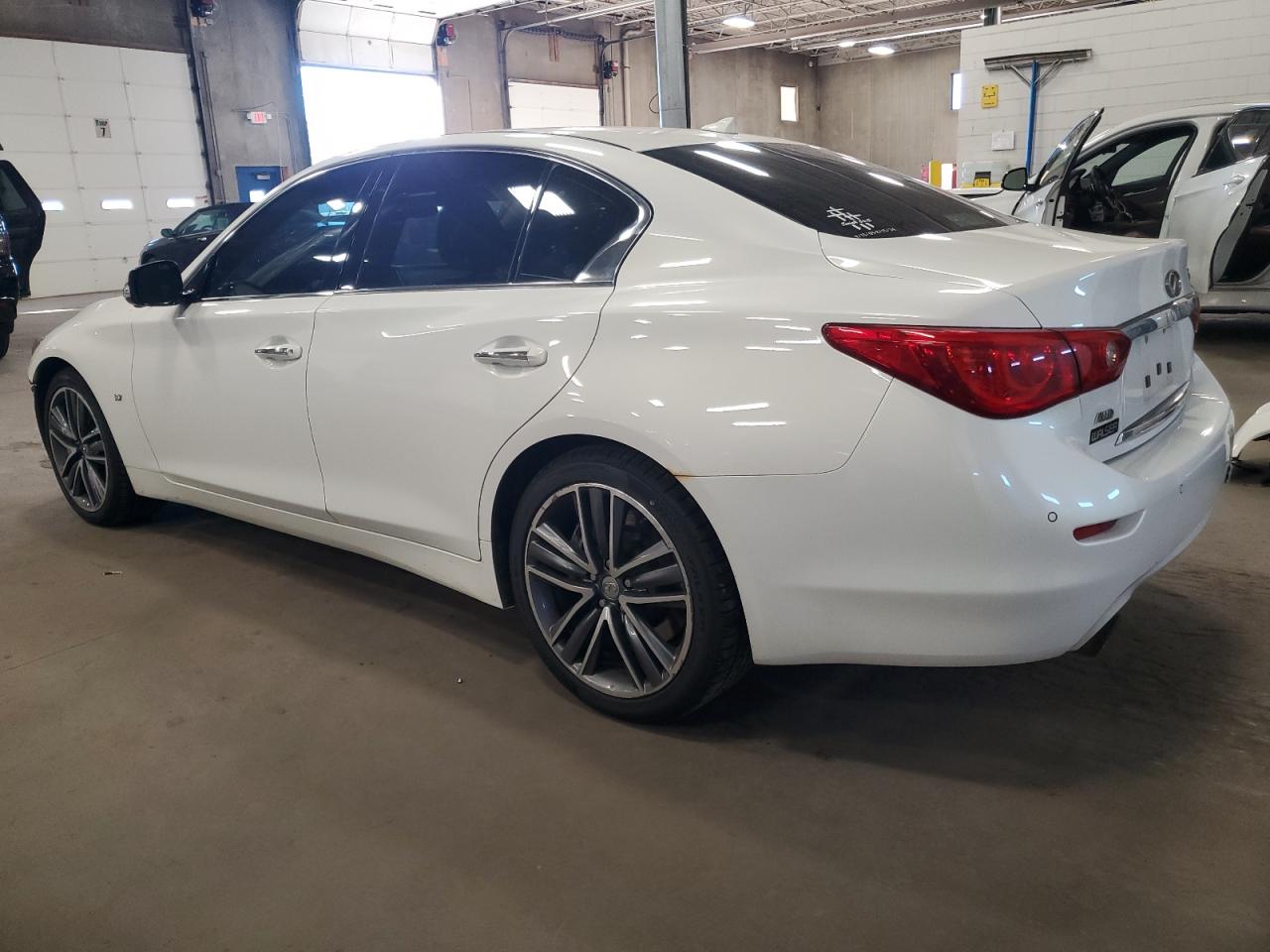 INFINITI Q50 BASE