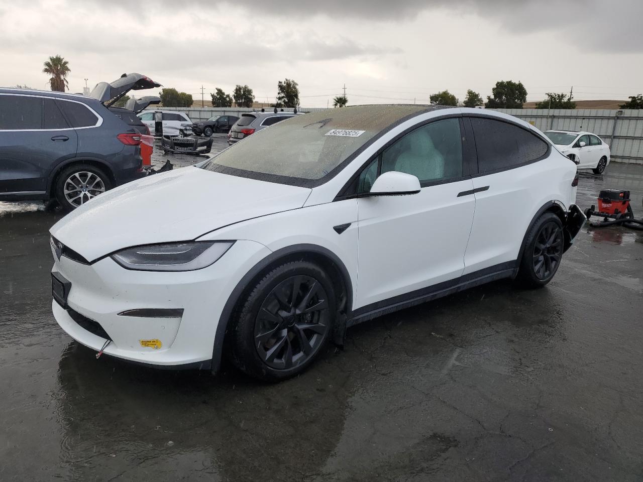 TESLA MODEL X