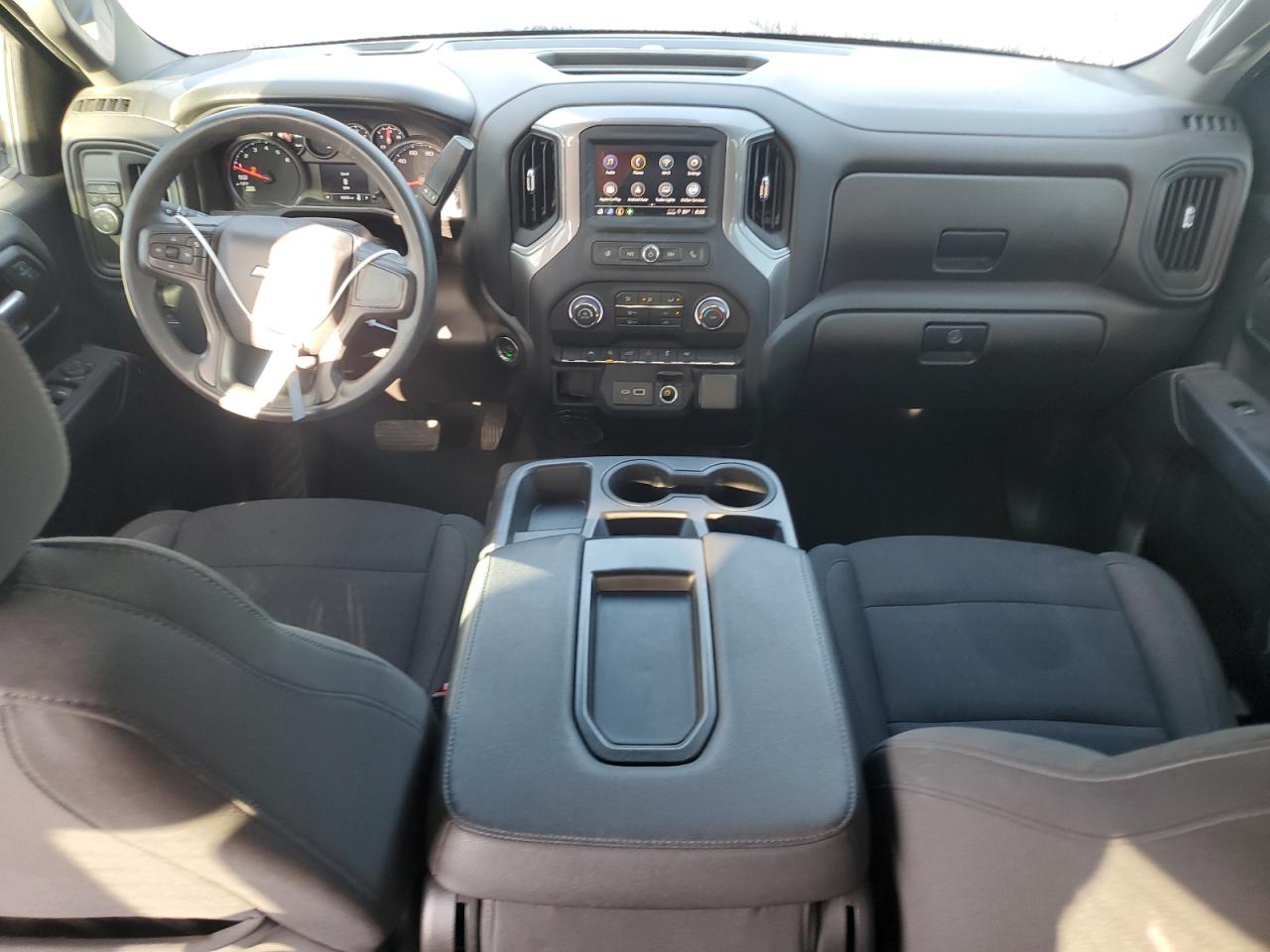 CHEVROLET SILVERADO C1500 CUSTOM