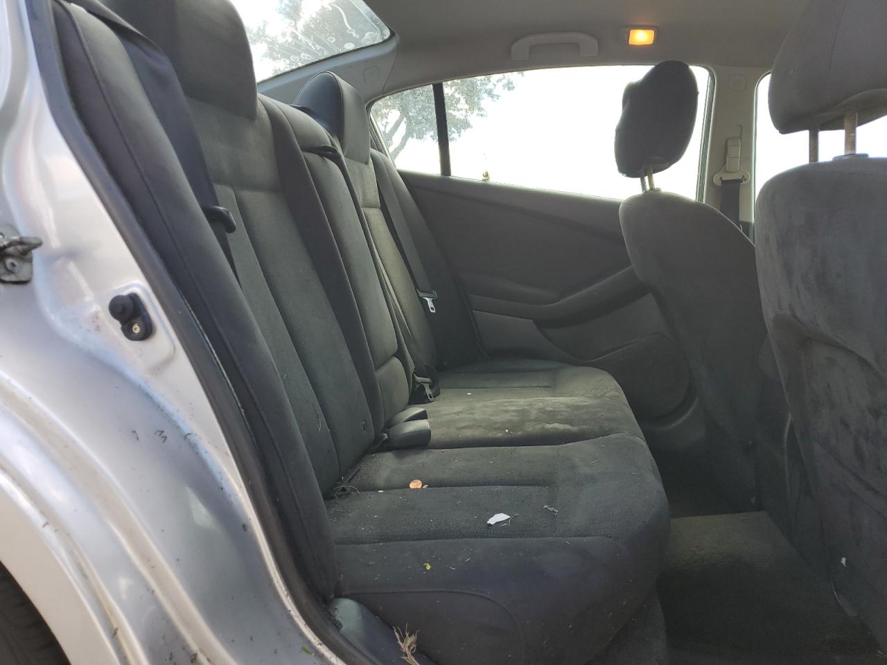 NISSAN ALTIMA BASE
