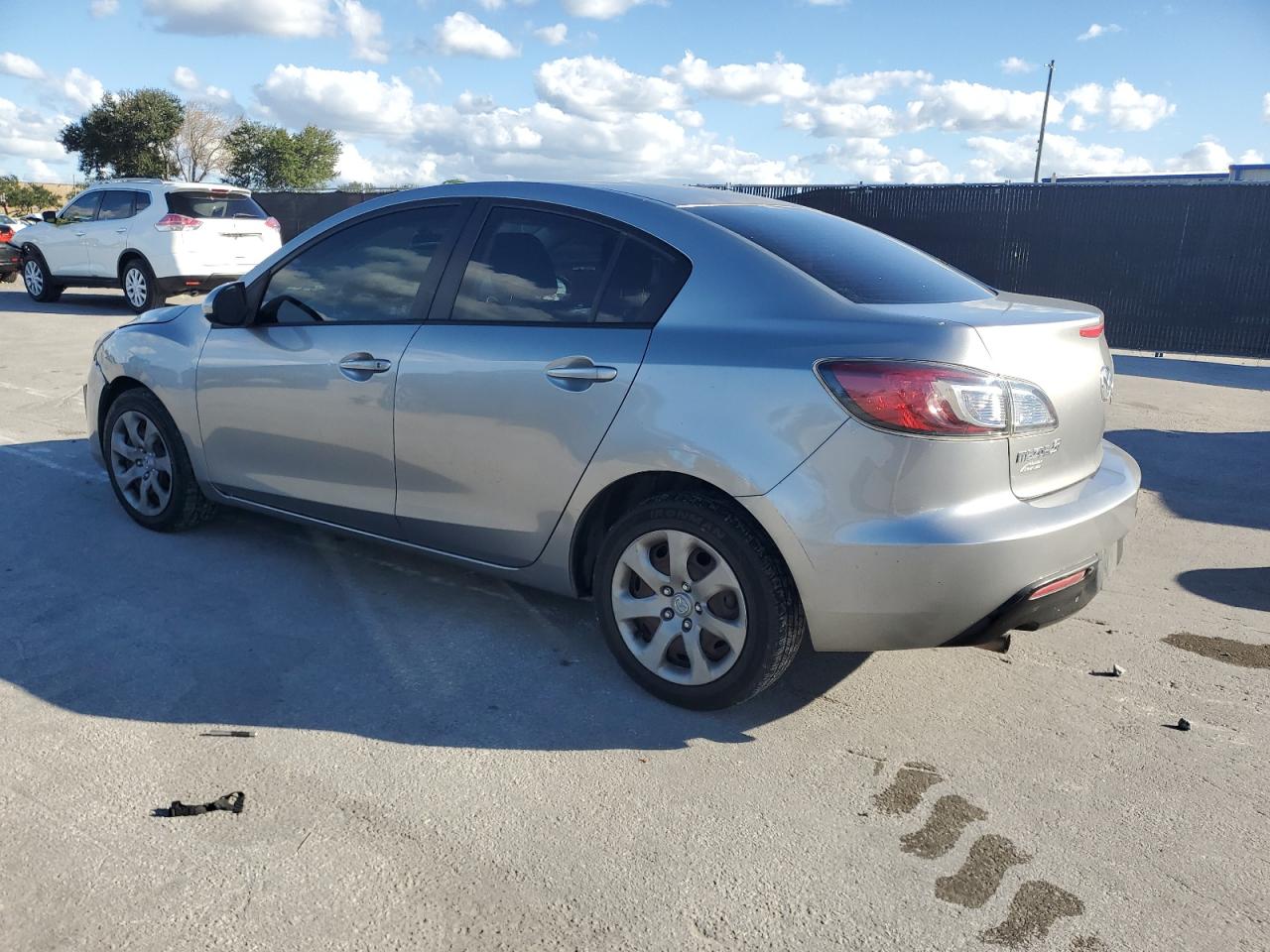 MAZDA 3 I