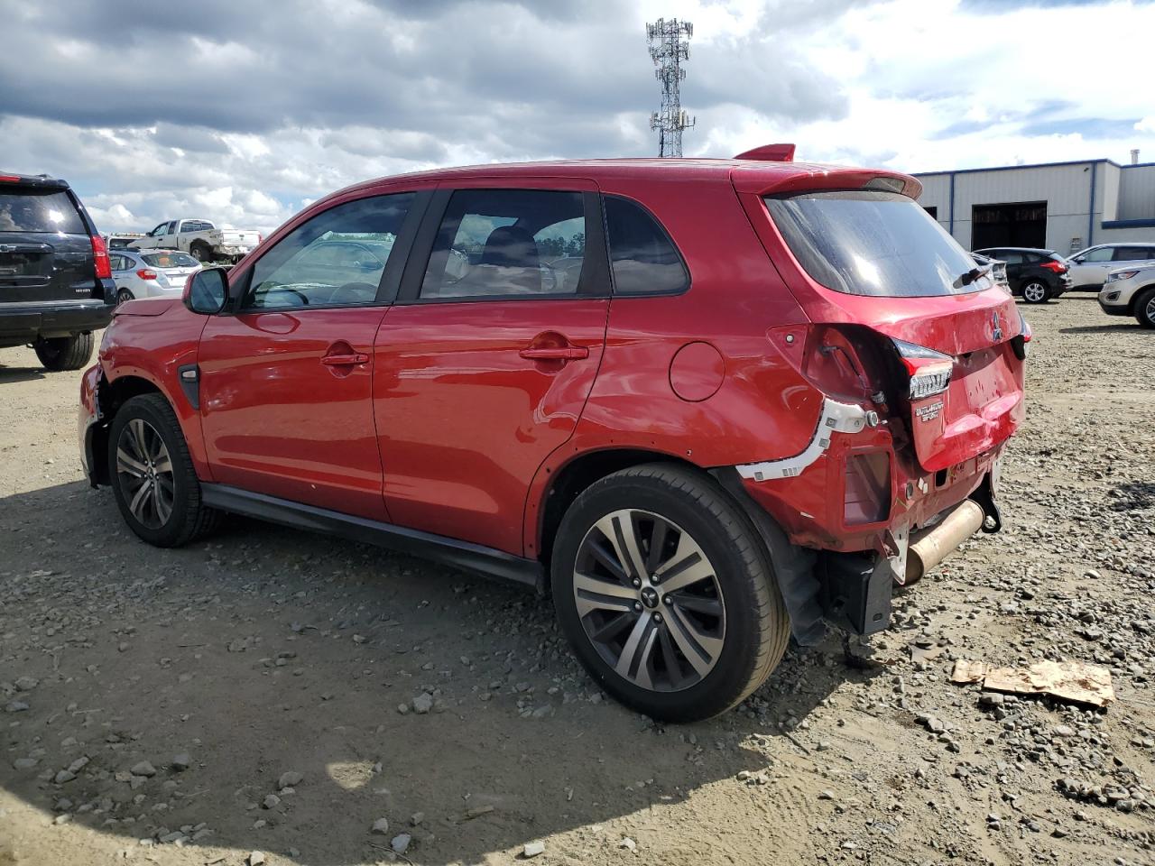 MITSUBISHI OUTLANDER ES