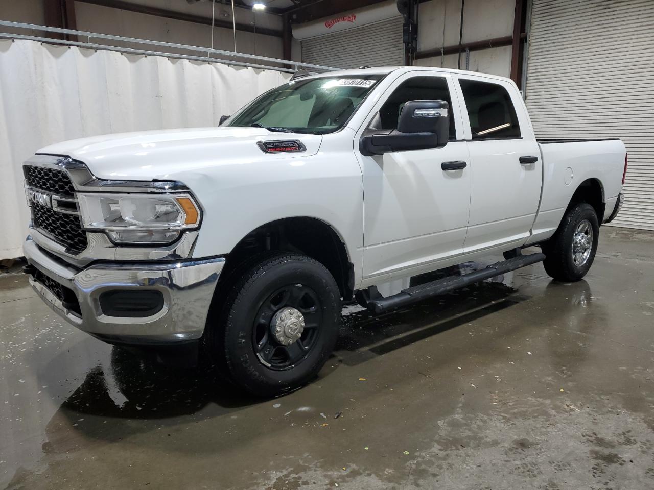 RAM 2500 TRADESMAN