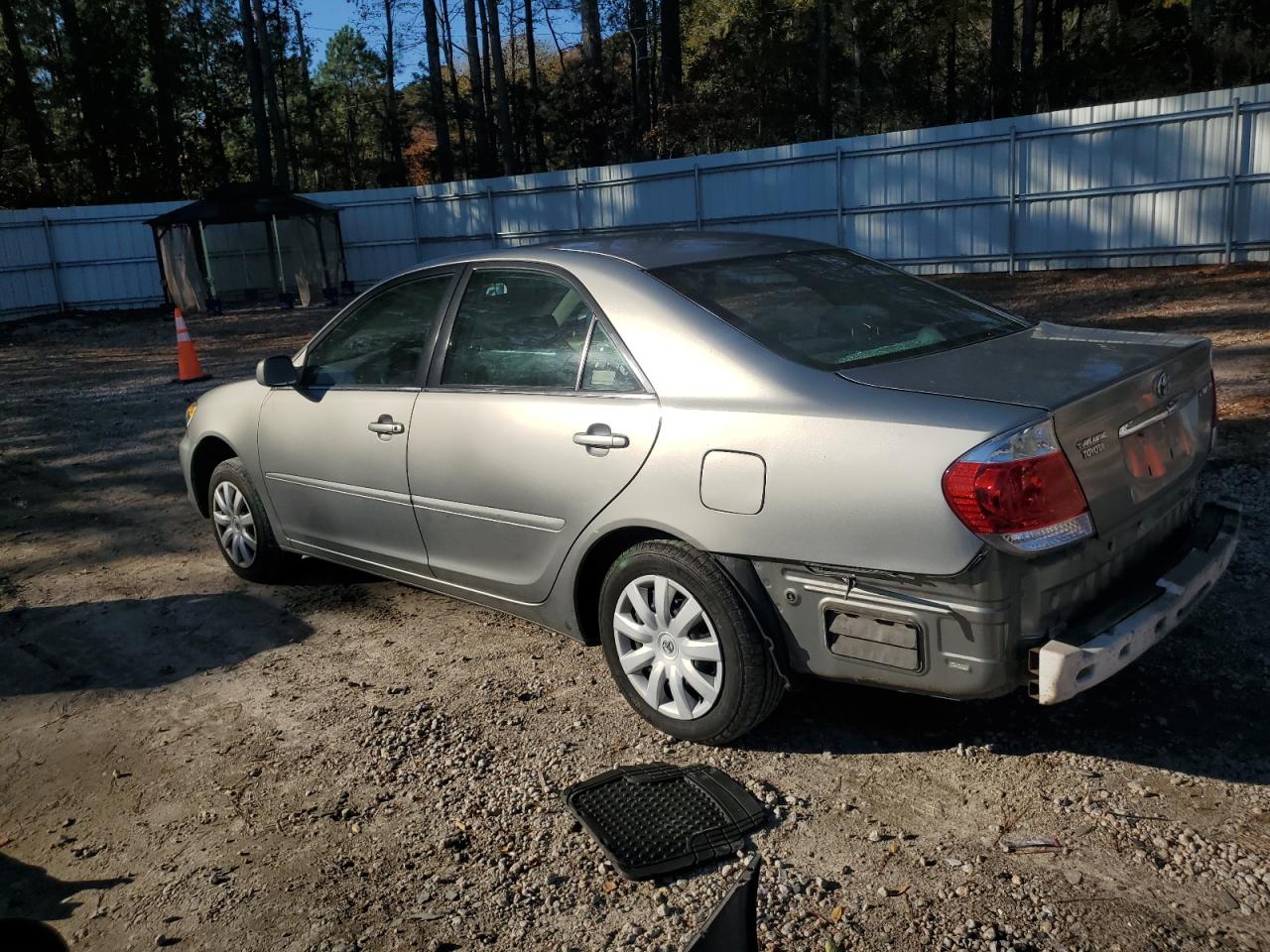 Lot #3279473401 2005 TOYOTA CAMRY LE