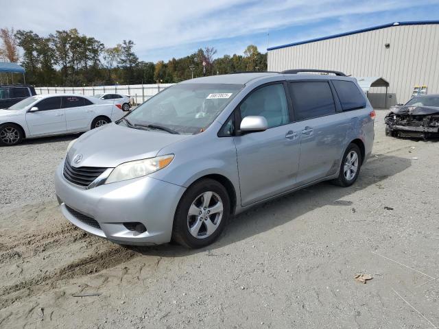 Global Auto Auctions: 2011 TOYOTA SIENNA LE