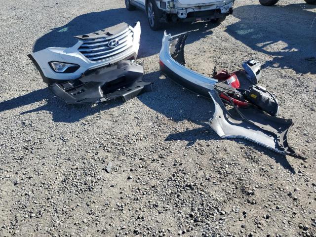 2015 HYUNDAI SANTA FE G KM8SR4HF5FU092170