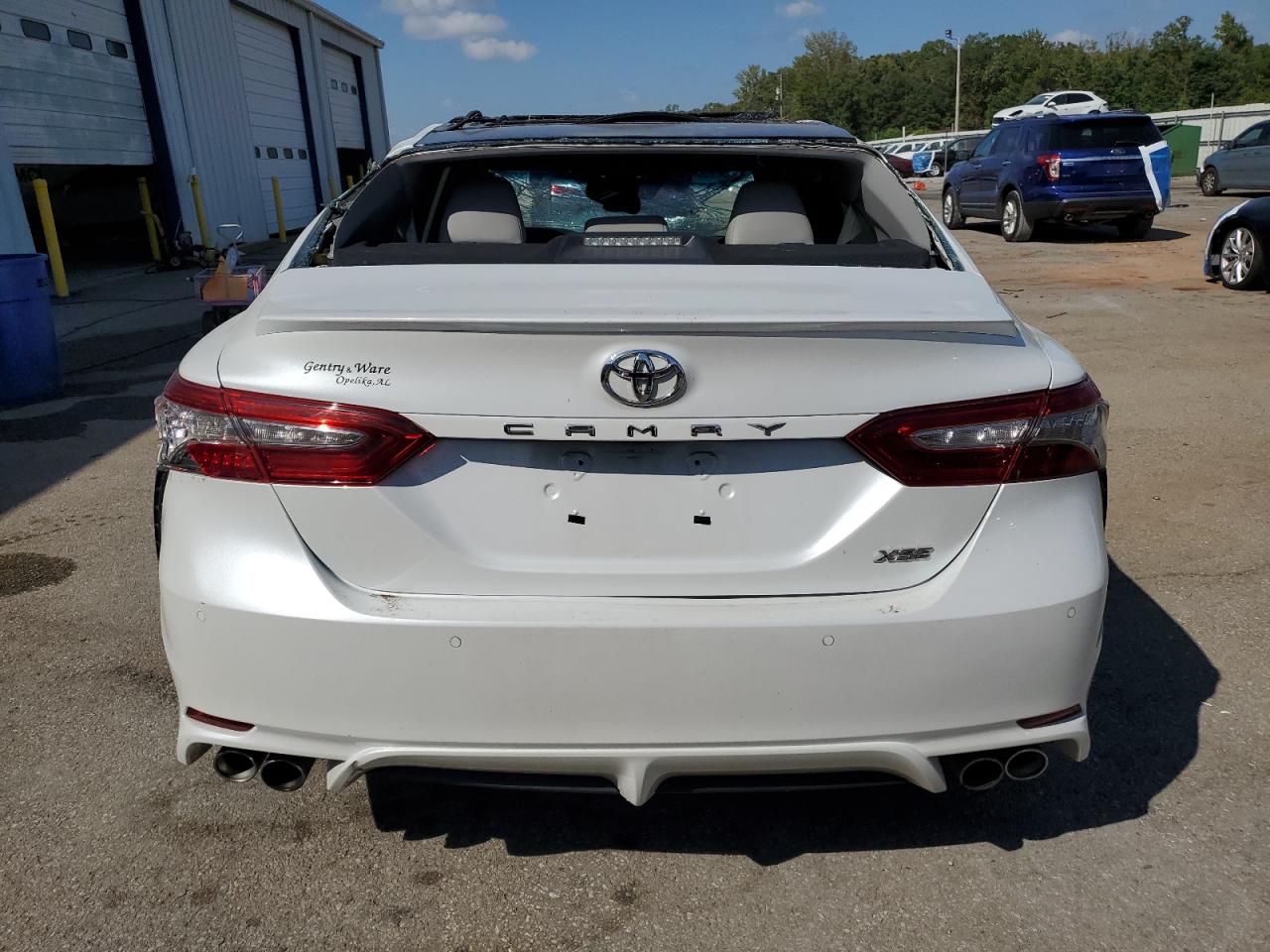 TOYOTA CAMRY XSE