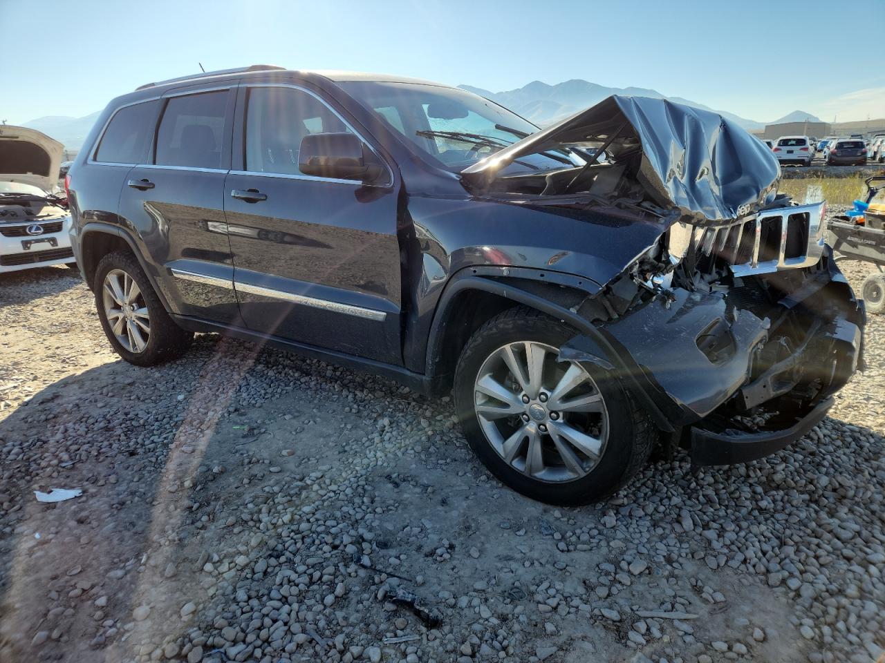 JEEP GRAND CHEROKEE LAREDO