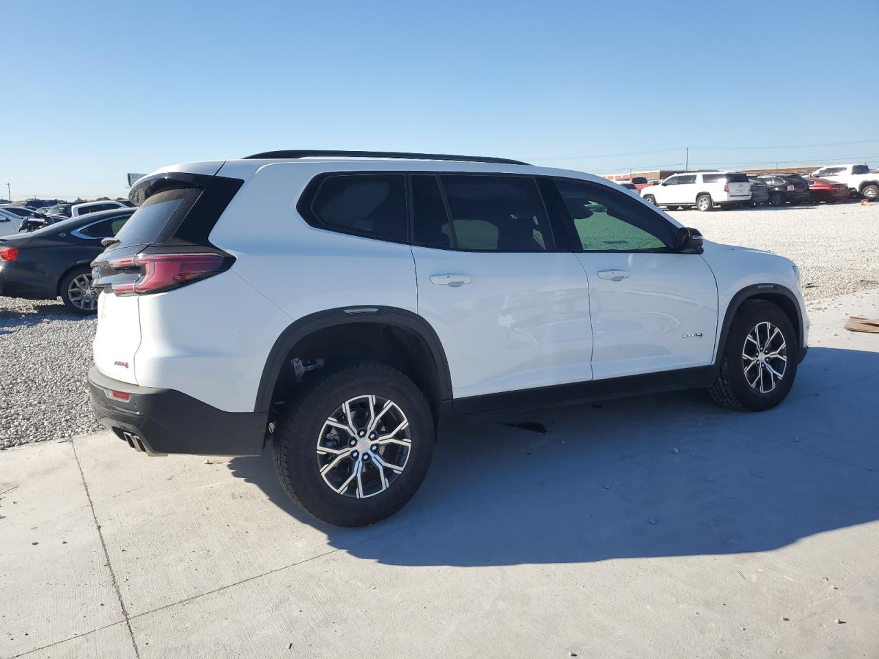 GMC ACADIA AT4