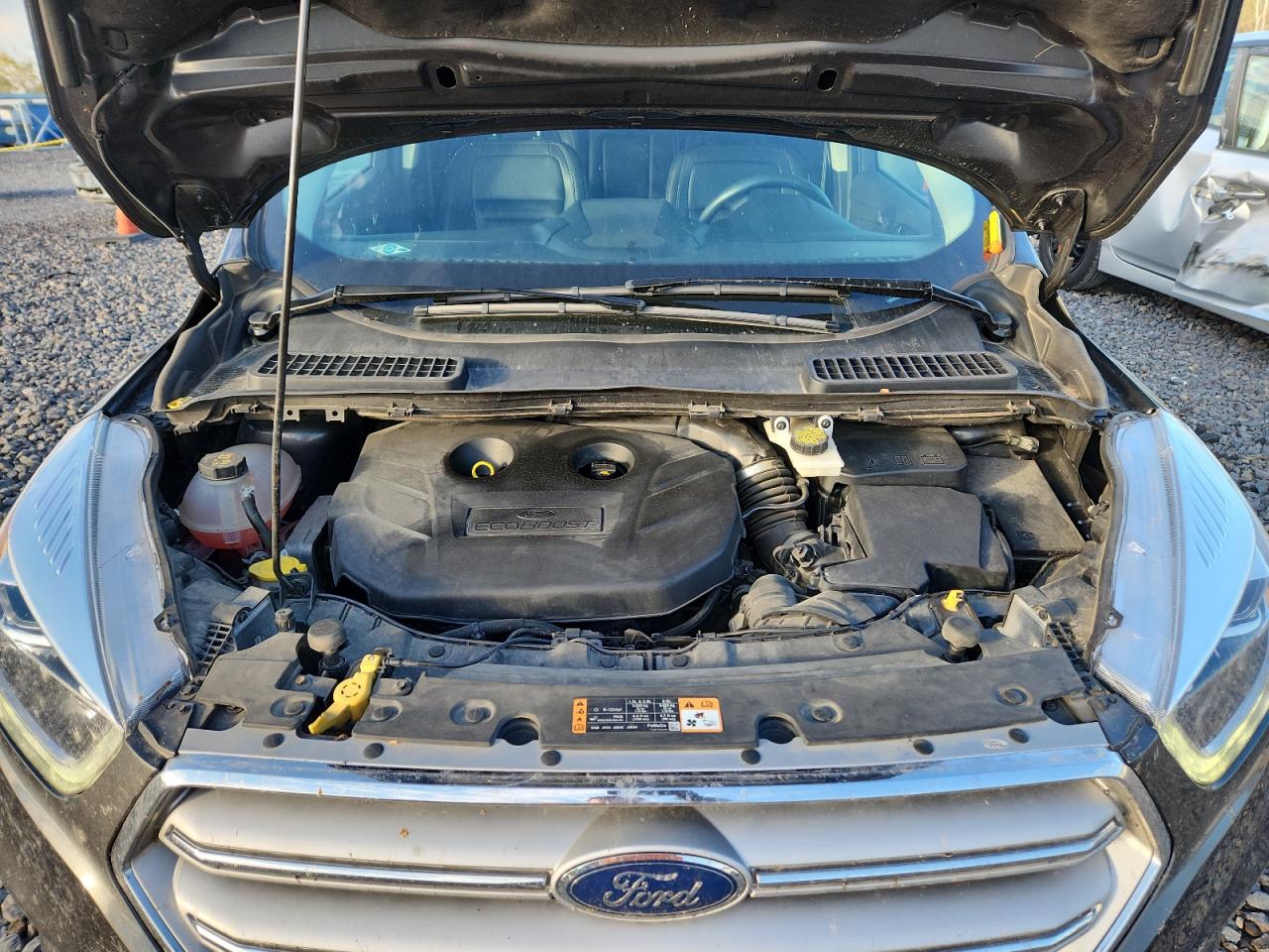 FORD ESCAPE TITANIUM