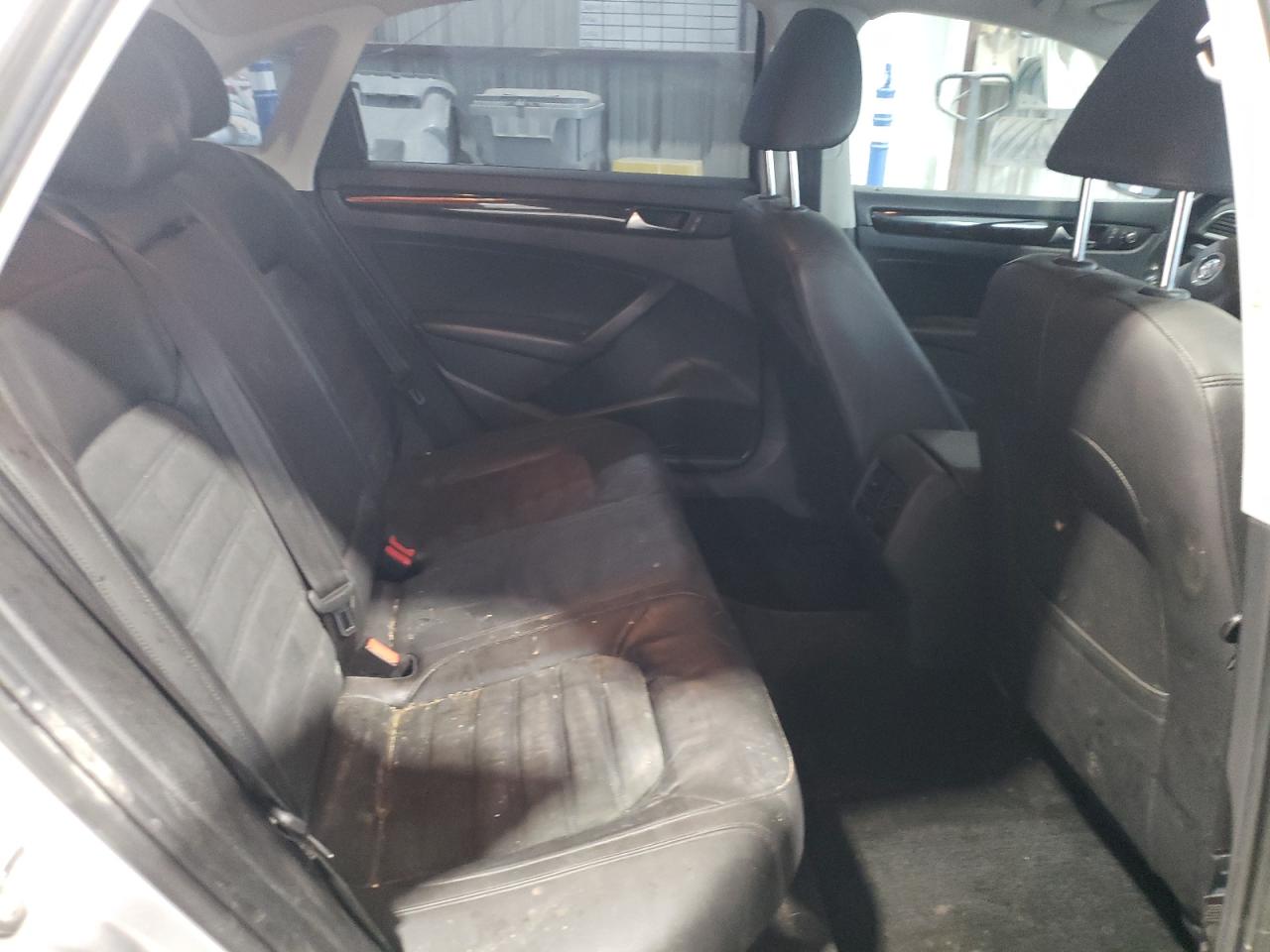 VOLKSWAGEN PASSAT SEL