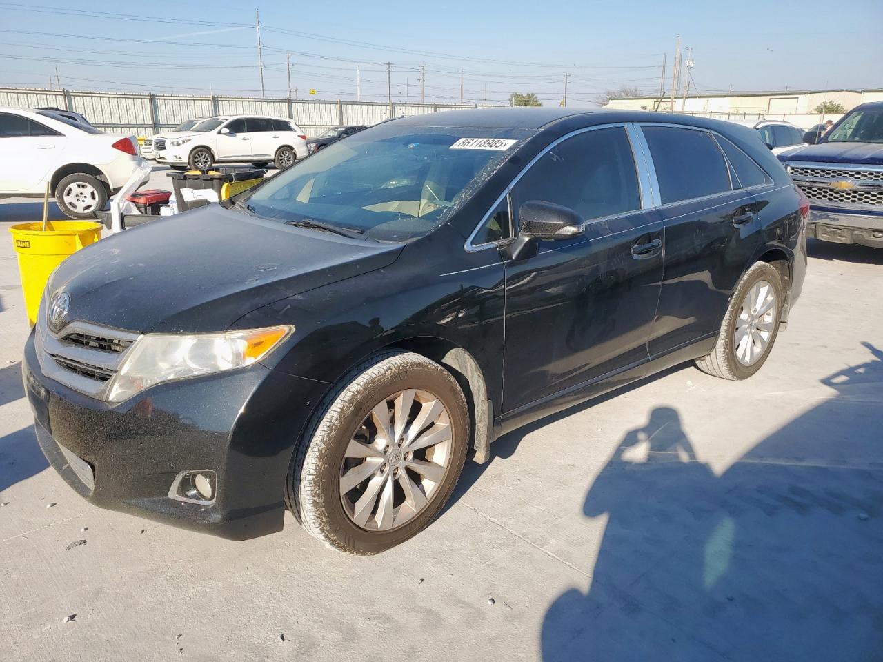 TOYOTA VENZA LE