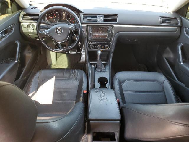 2017 VOLKSWAGEN PASSAT R-L 1VWDT7A38HC079113