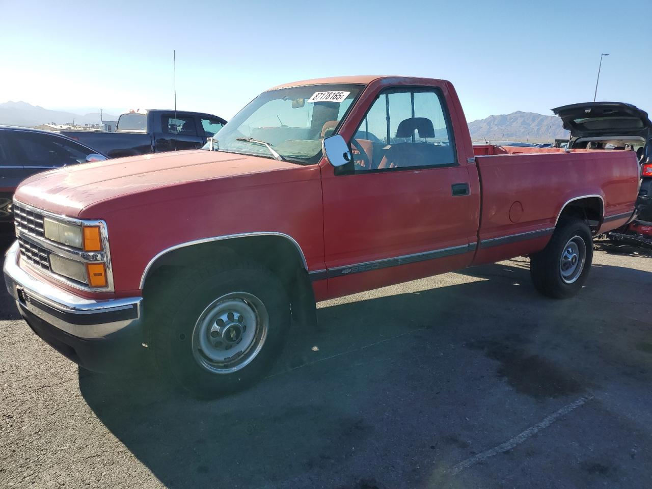 Lot #3285940569 1992 CHEVROLET GMT-400 C2