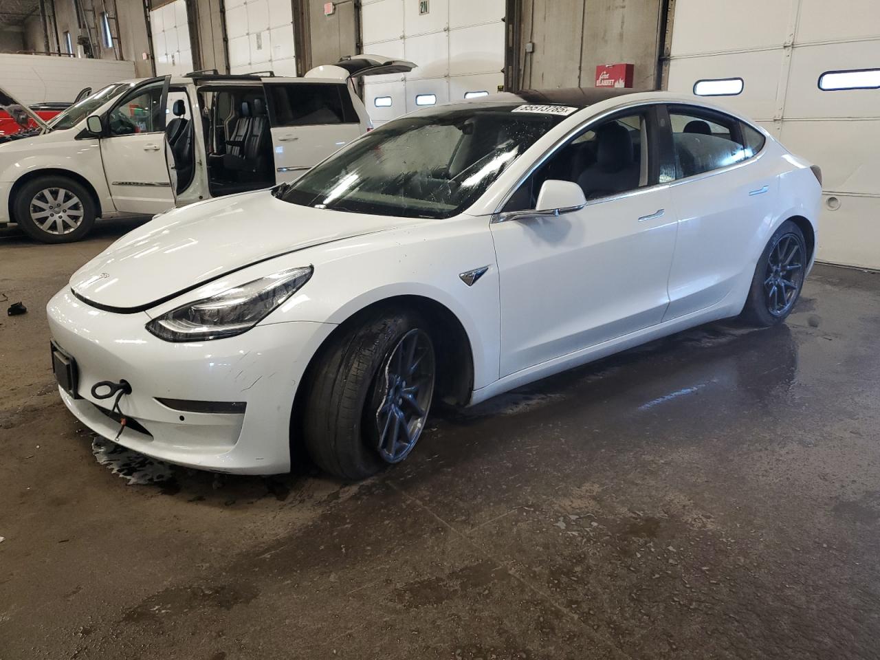 Lot #3263652723 2018 TESLA MODEL 3