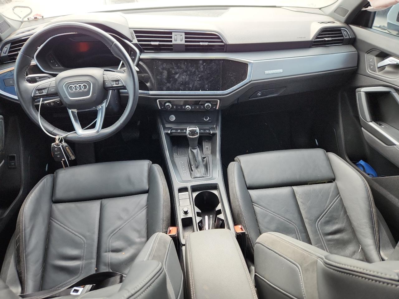 AUDI Q3 PRESTIGE S-LINE