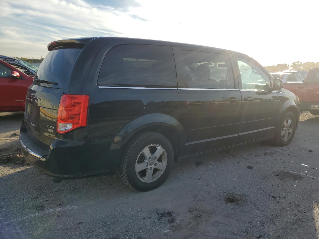 DODGE GRAND CARAVAN CREW