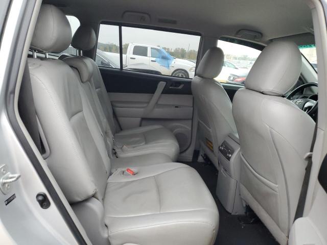 2011 TOYOTA HIGHLANDER - 5TDZK3EH0BS024400