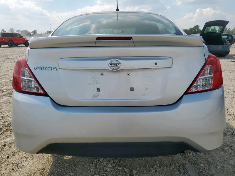 2018 NISSAN VERSA S 3N1CN7AP4JL858033