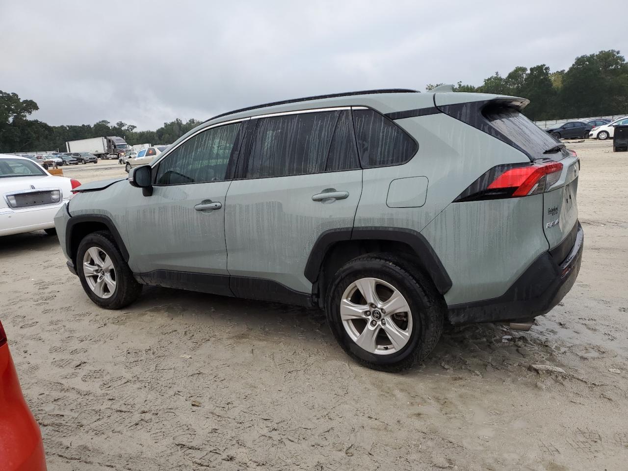 TOYOTA RAV4 XLE