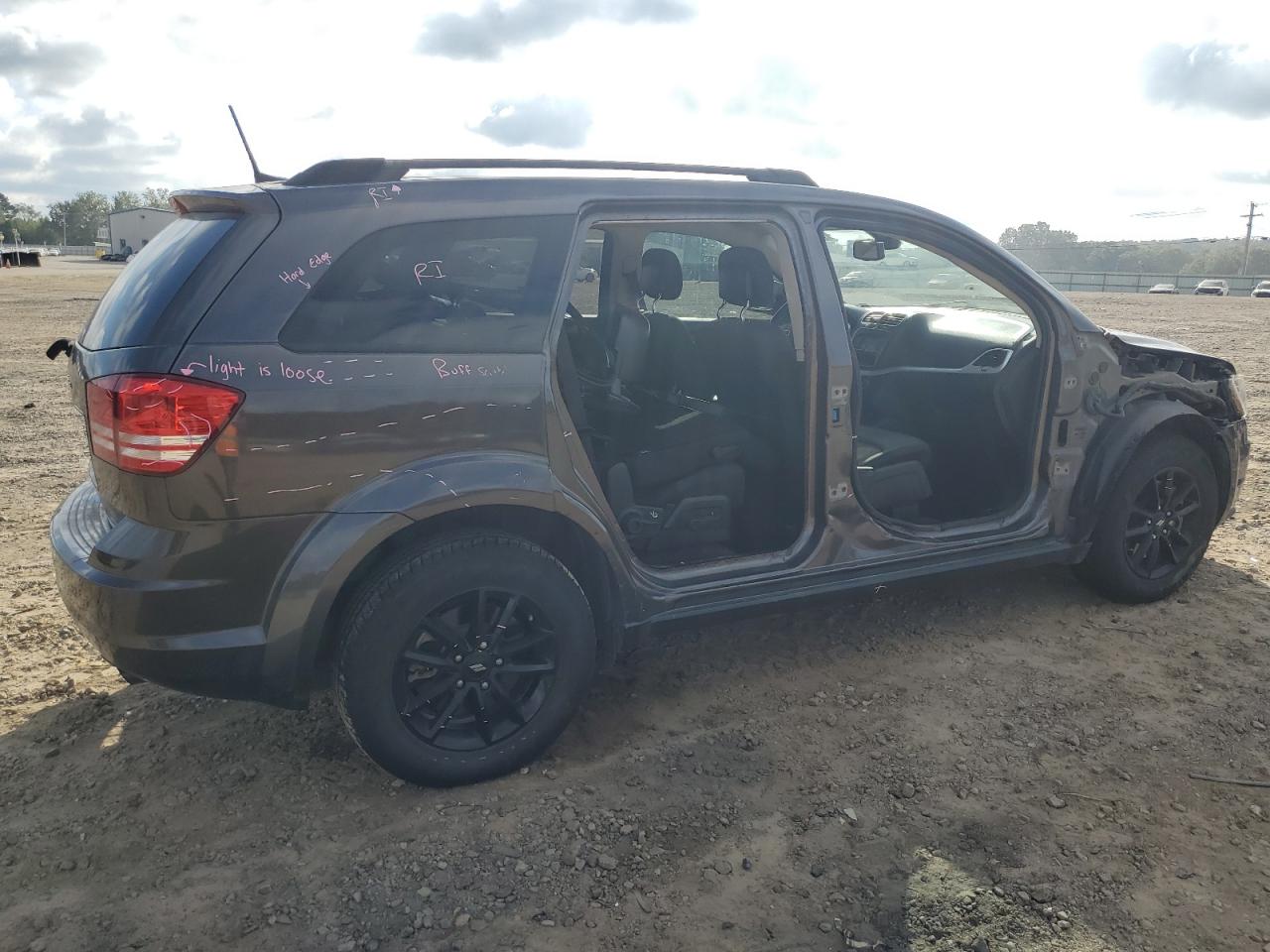 DODGE JOURNEY SE