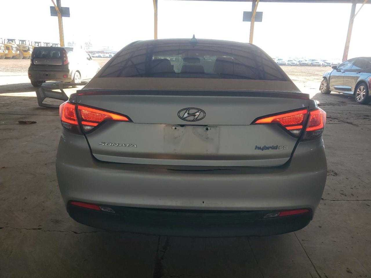 HYUNDAI SONATA HYBRID