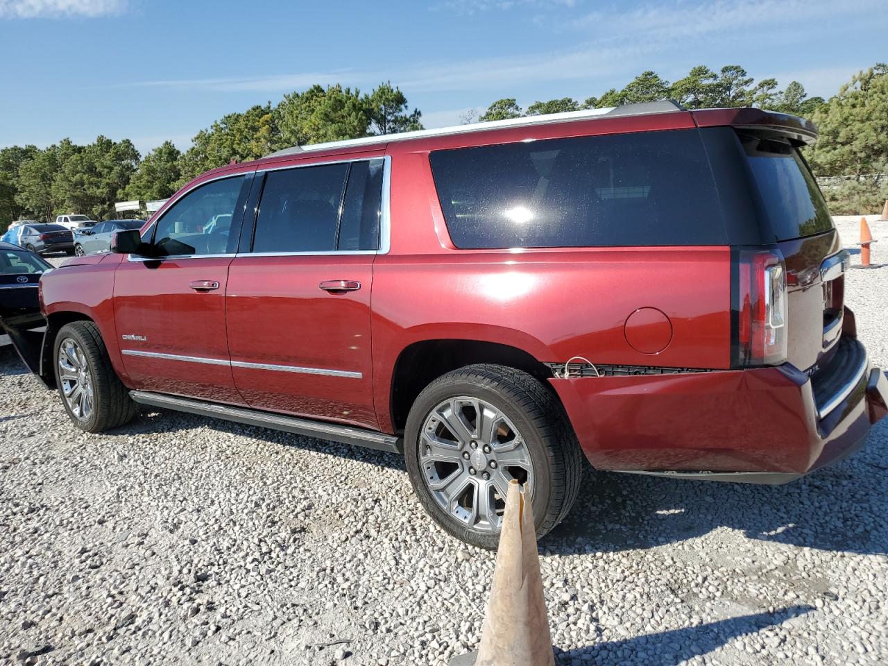GMC YUKON DENALI