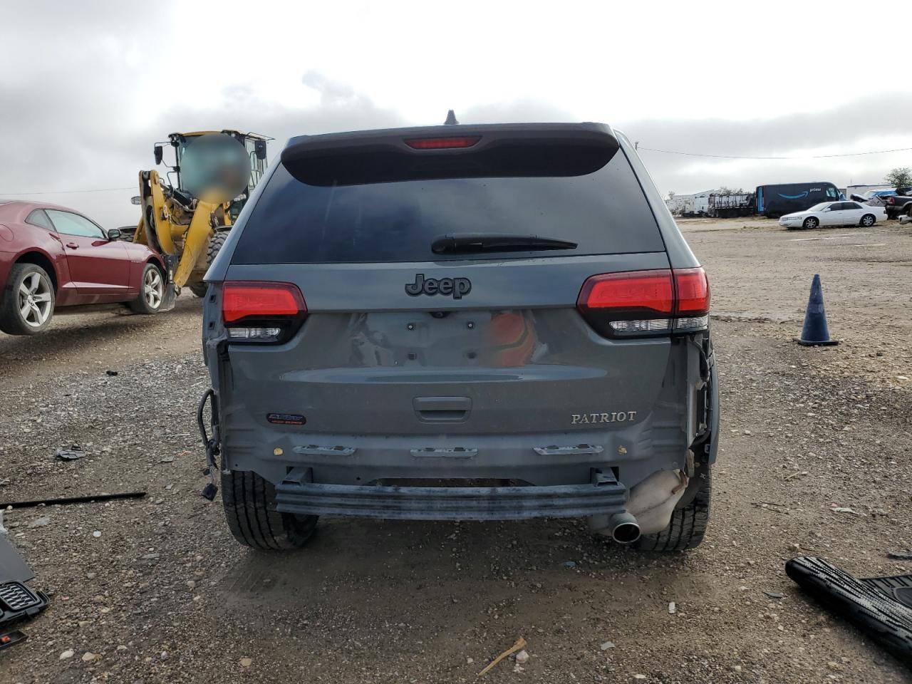 JEEP GRAND CHEROKEE LAREDO