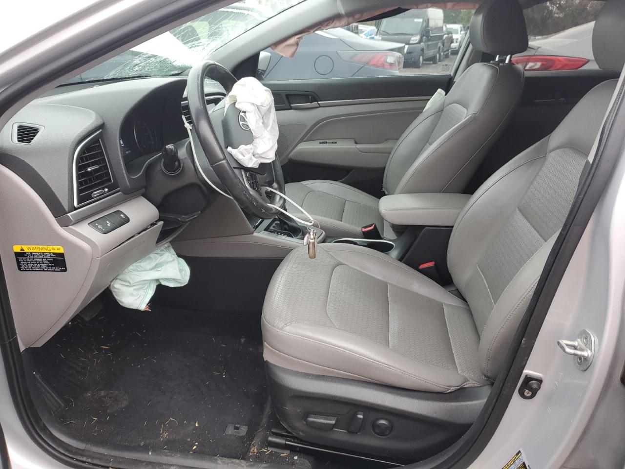 Lot #3311447236 2017 HYUNDAI ELANTRA SE