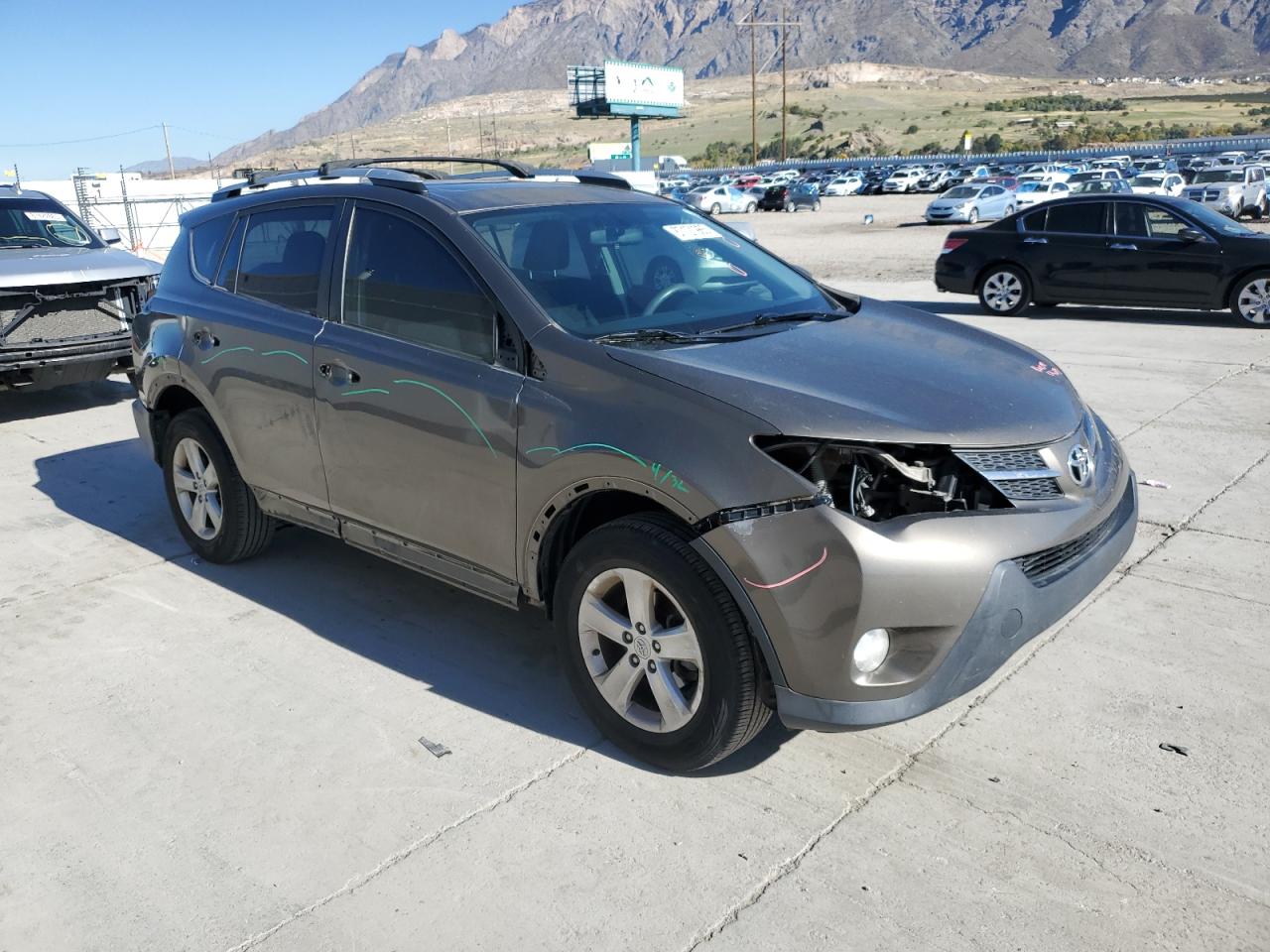 TOYOTA RAV4 XLE