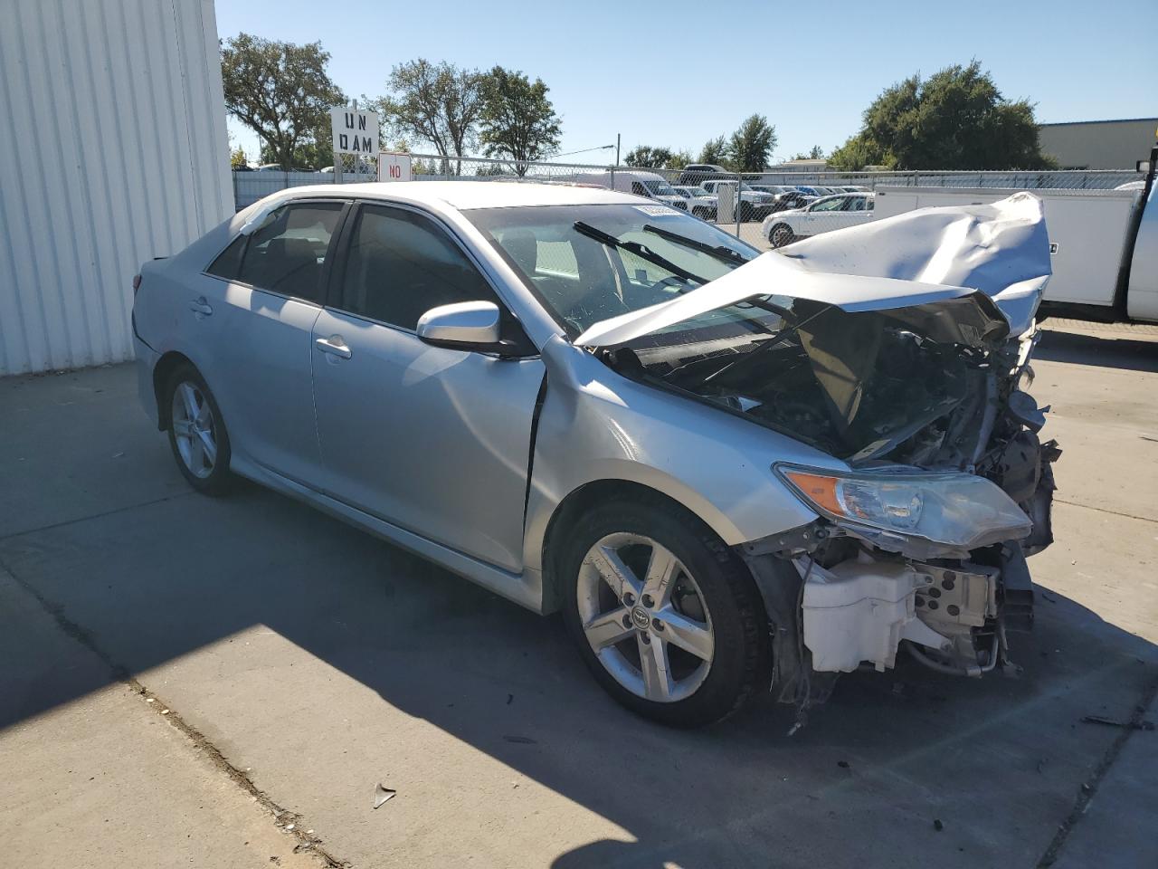 Lot #3318026366 2014 TOYOTA CAMRY L