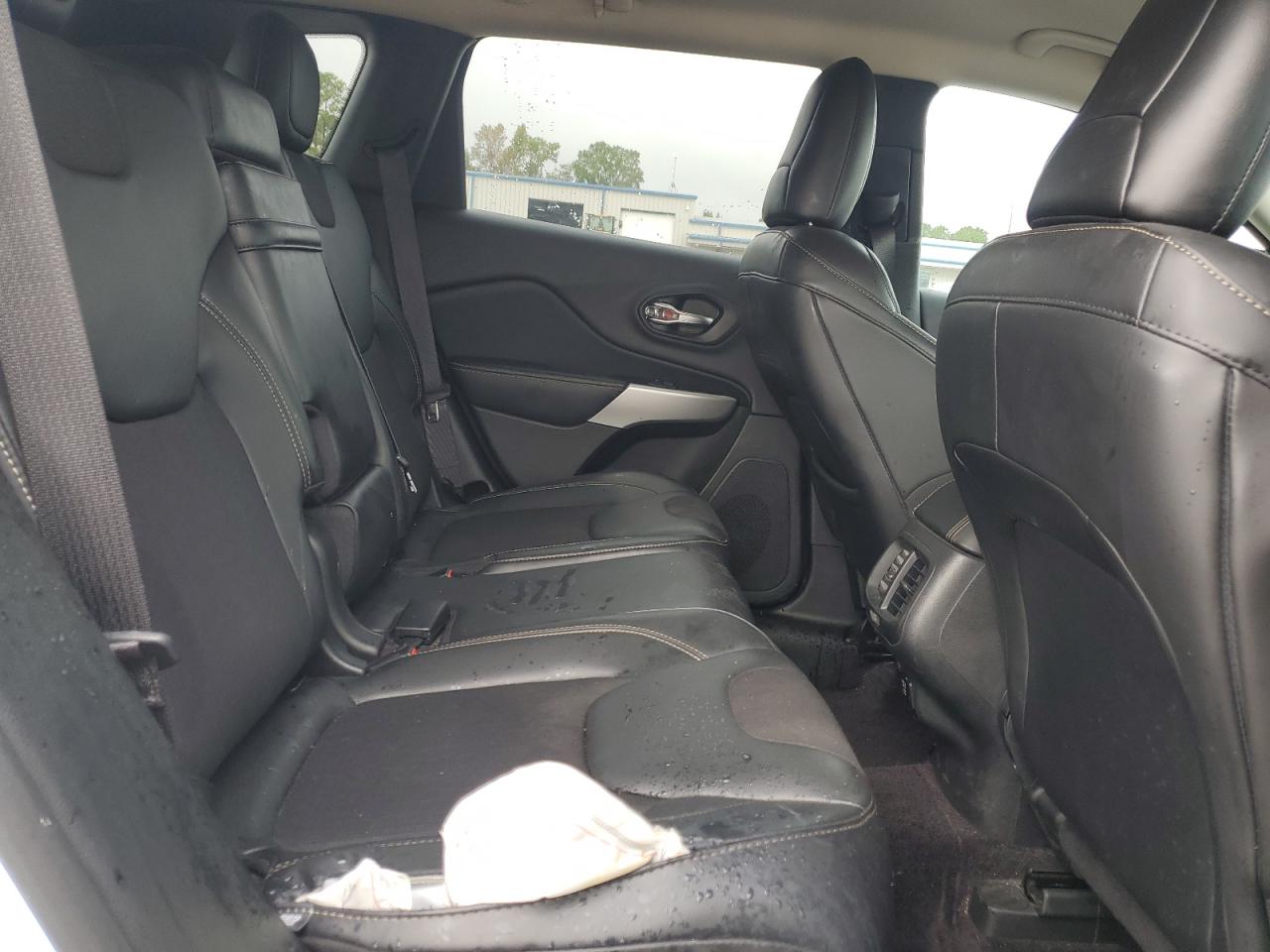 JEEP GRAND CHEROKEE LATITUDE PLUS