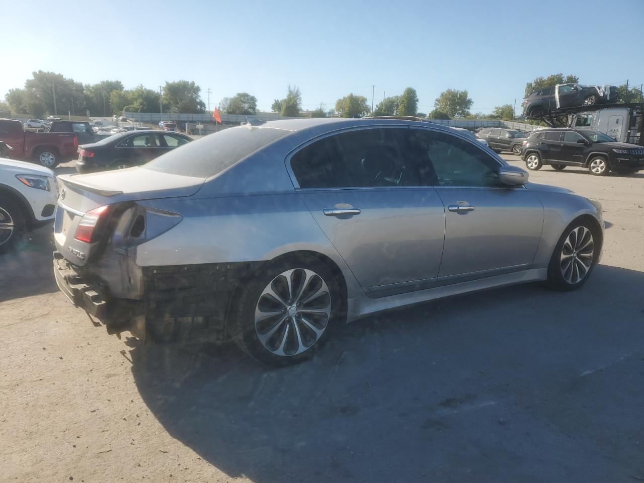 HYUNDAI GENESIS 5.0L