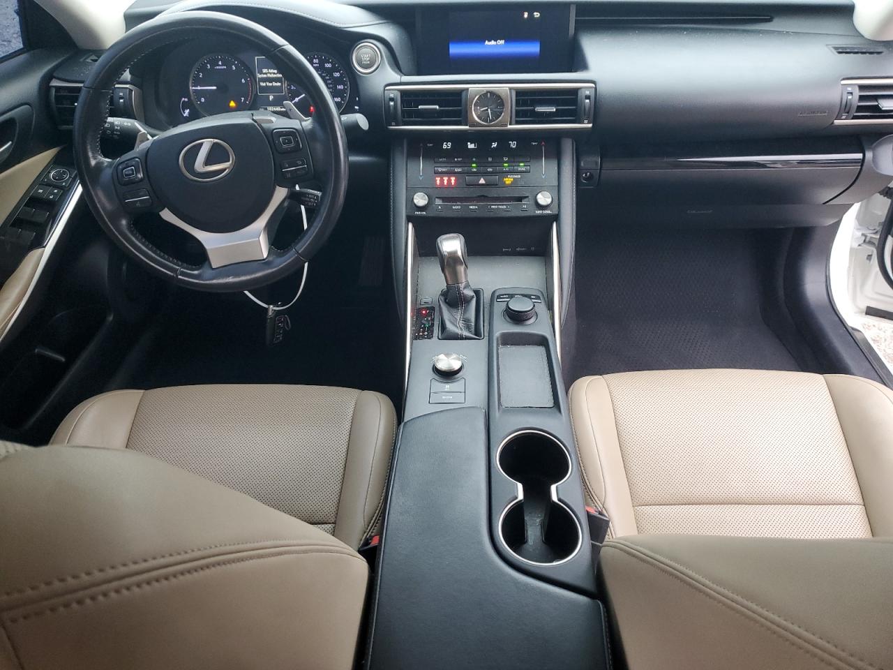 LEXUS IS 200T