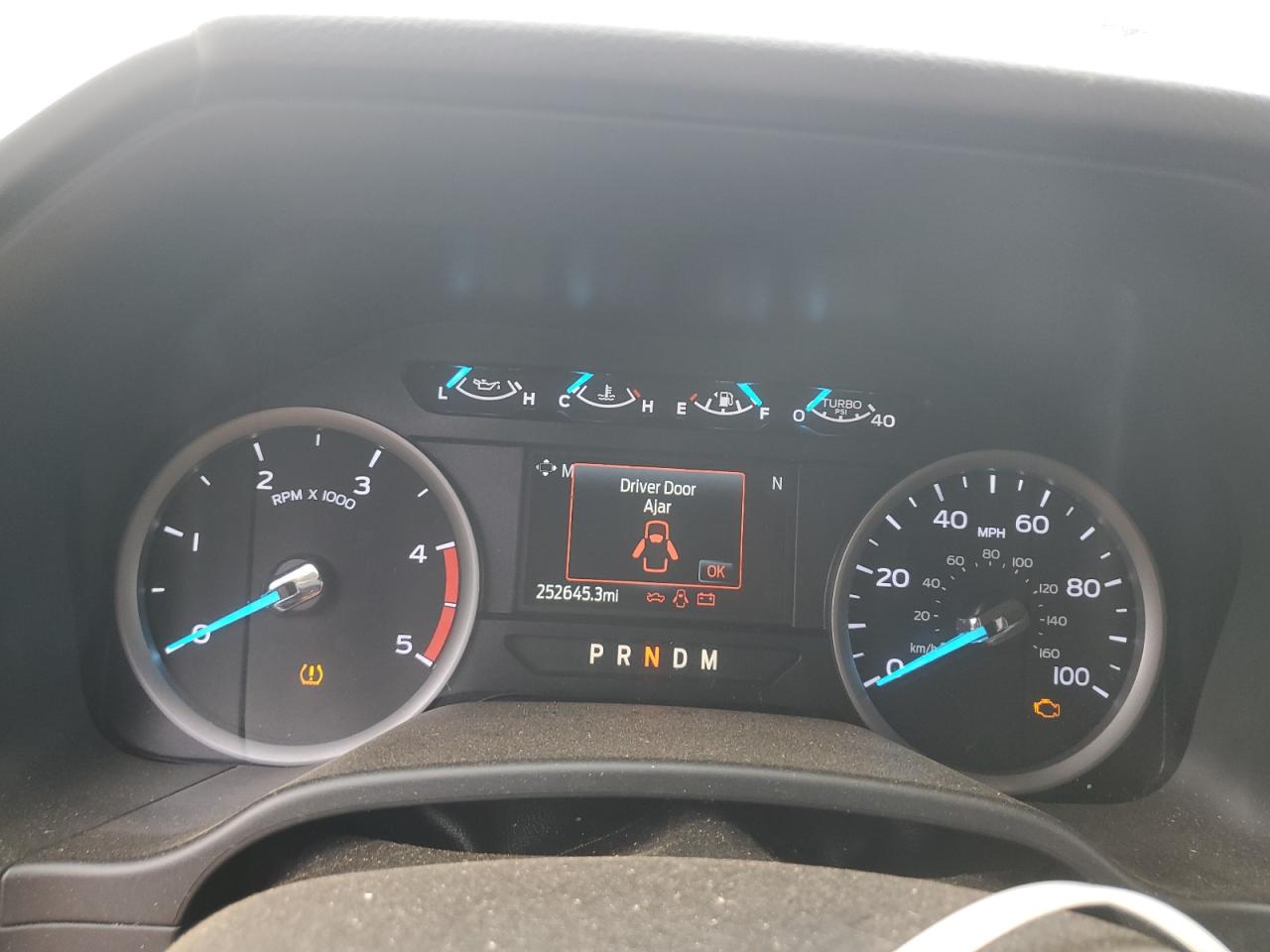 FORD F-350 SUPER DUTY