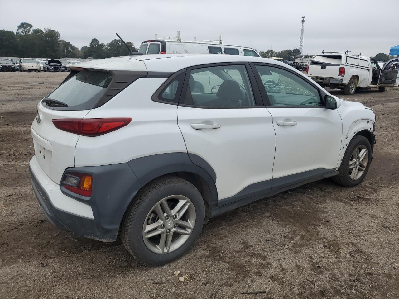HYUNDAI KONA SE