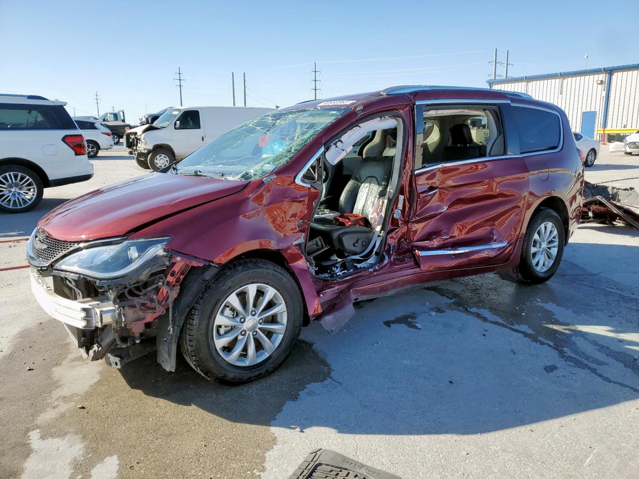 CHRYSLER PACIFICA TOURING L