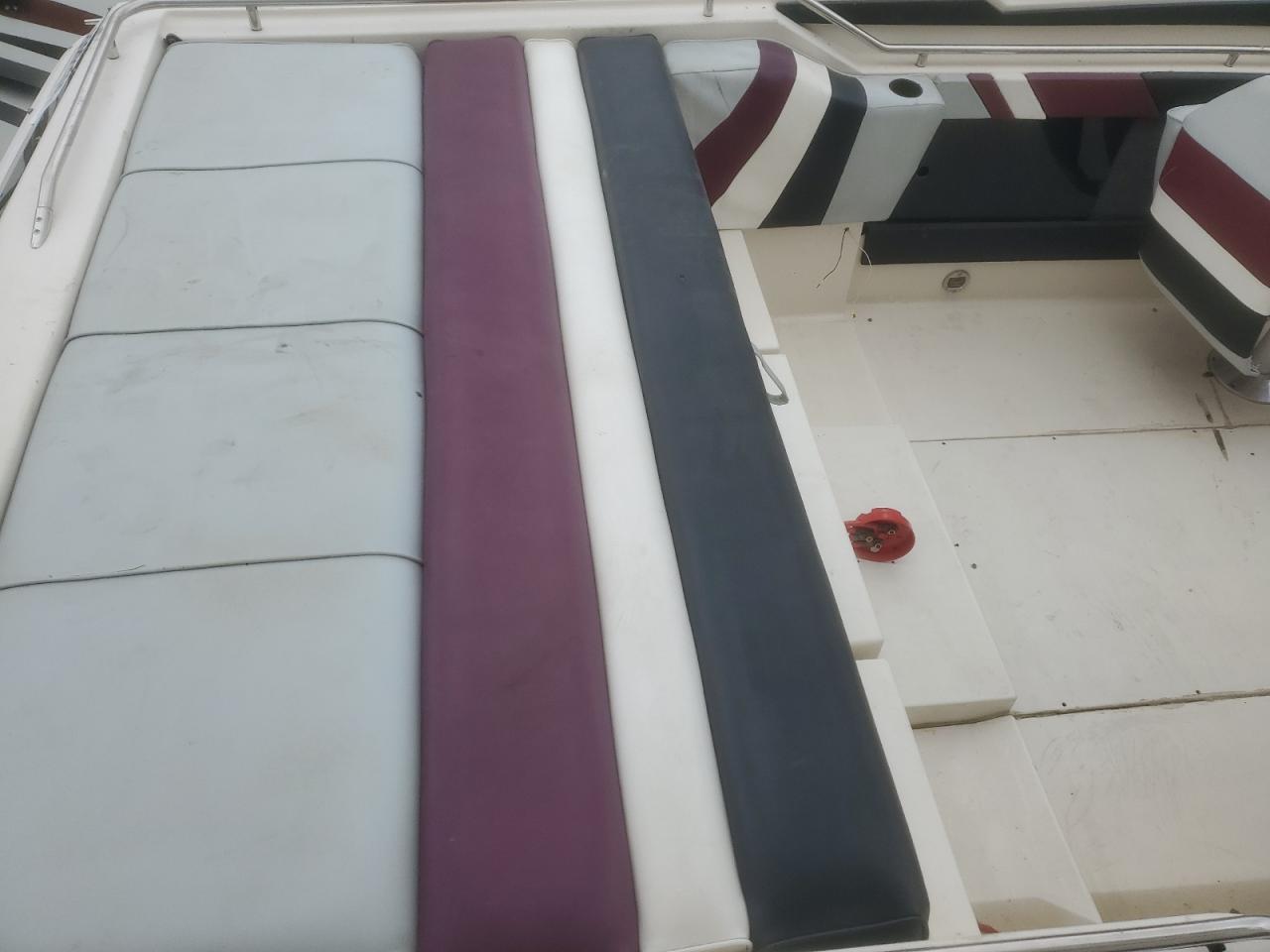 Lot #3274648812 1985 FORMULA BOAT