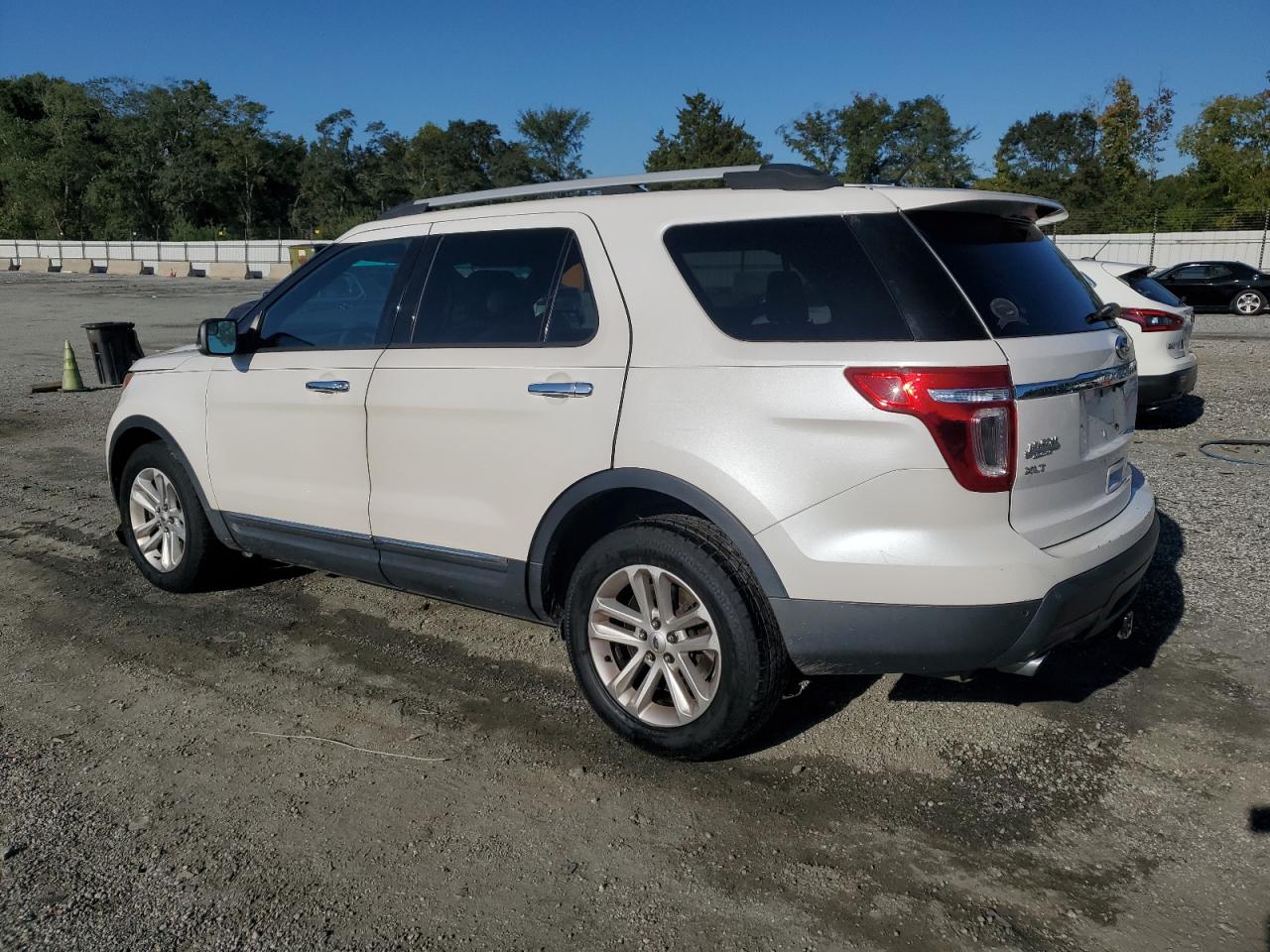 FORD EXPLORER XLT