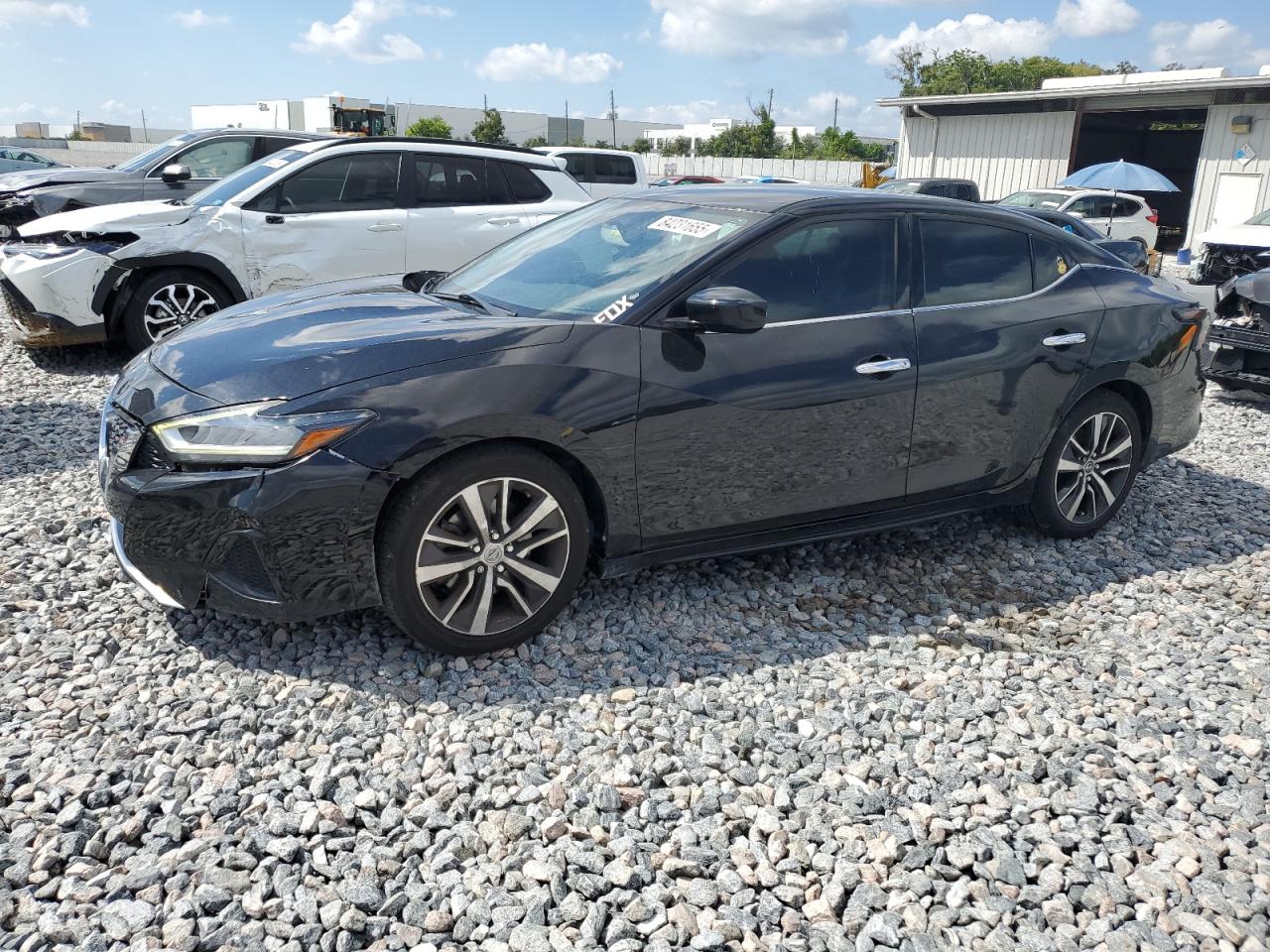 NISSAN MAXIMA S