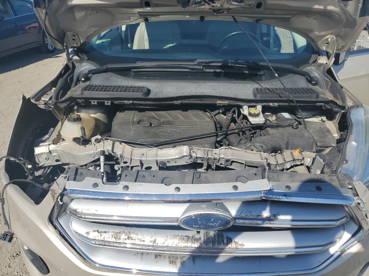 FORD ESCAPE TITANIUM