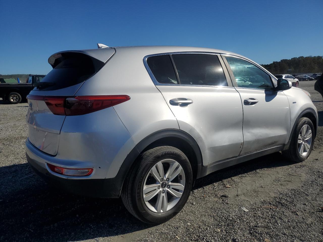 KIA SPORTAGE LX