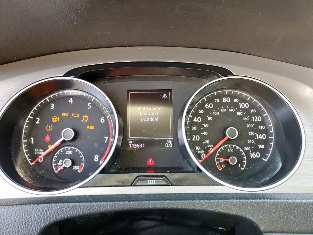 VOLKSWAGEN GOLF S/SE