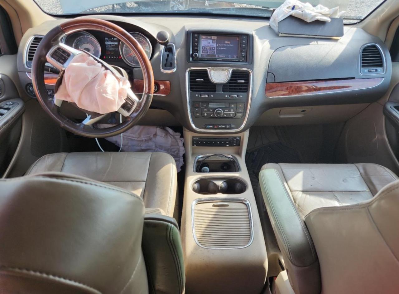 CHRYSLER TOWN & COUNTRY LIMITED