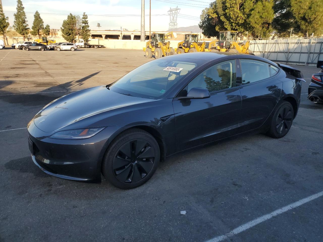 TESLA MODEL 3