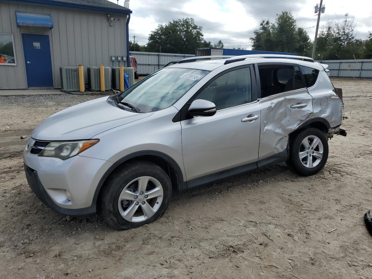 TOYOTA RAV4 XLE